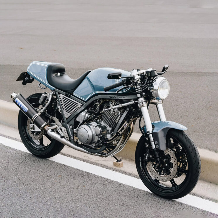 Yamaha SRX600 café racer by Nagai Wataru