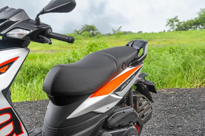 Aprilia SR 175 seat Aprilia SR 175 seat