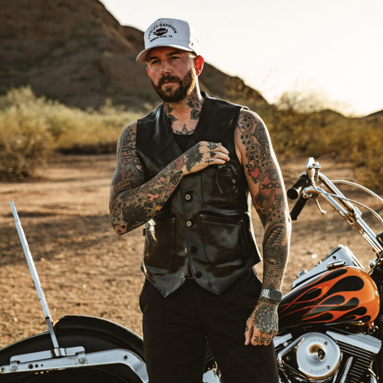 The Master Supply Journeyman Vest is a nostalgic leather vest for motorcycle riders. 