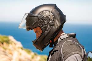 Cardo Beyond motorcycle helmet with integrated Bluetooth communications
