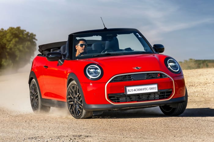 Mini Convertible cornering