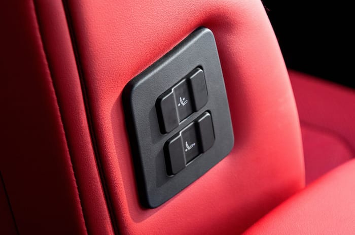 Tata Safari petrol front seat boss mode