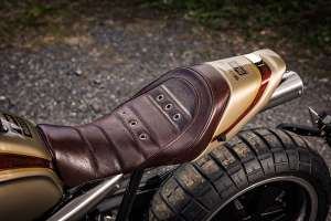 Rough Crafts x GrowthRing & Supply Co. BMW R 12 nineT street tracker to match a safari Porsche 911